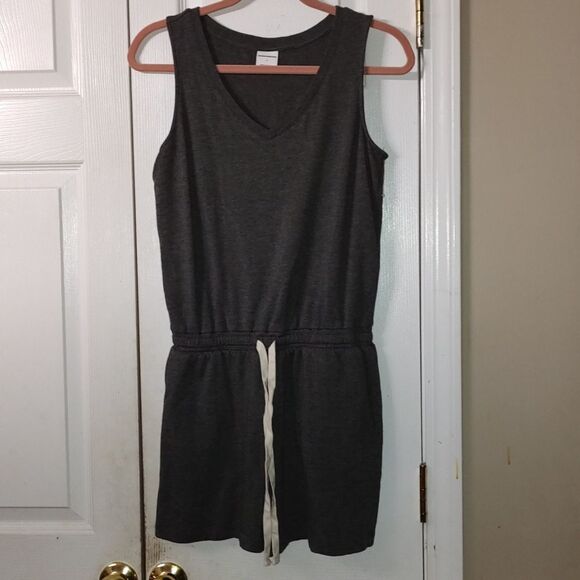 Gray soft short Romper Sz S - Picture 1 of 5
